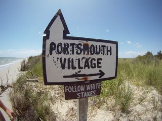 sm beach sign